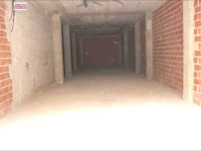 Retail in Almussafes for sale - Building Photo - Image 2 of 3