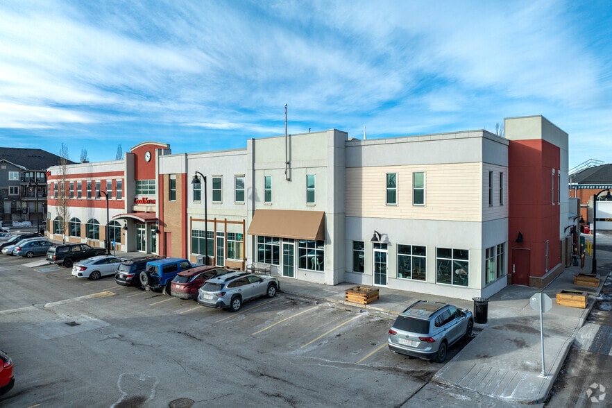 20 Mckenzie Towne Ave SE, Calgary, AB for lease - Primary Photo - Image 3 of 24