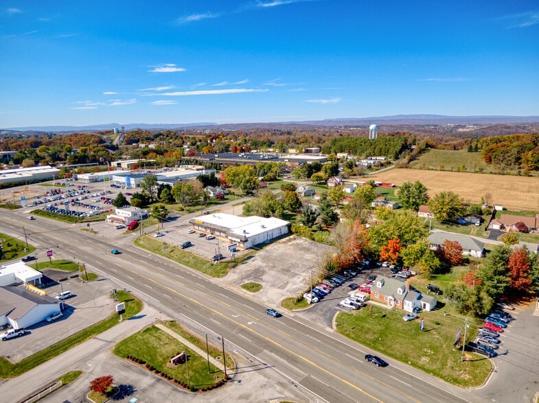 2140 Roanoke St, Christiansburg, VA for sale - Building Photo - Image 2 of 23