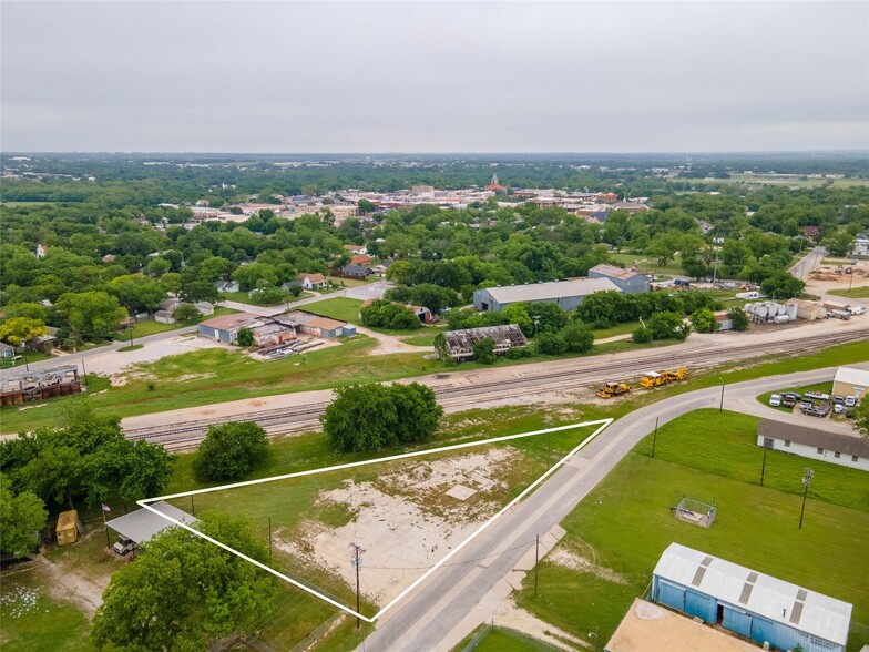 713 N Paddock St, Stephenville, TX for sale - Primary Photo - Image 1 of 1