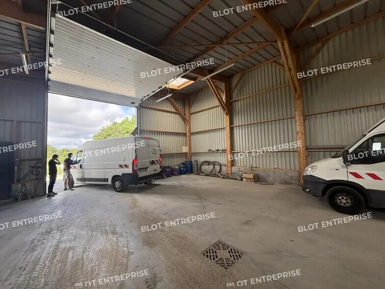 Flex in Puceul for sale - Interior Photo - Image 3 of 8