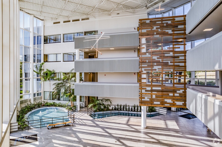 555 Winderley Pl, Maitland, FL for lease - Lobby - Image 3 of 15