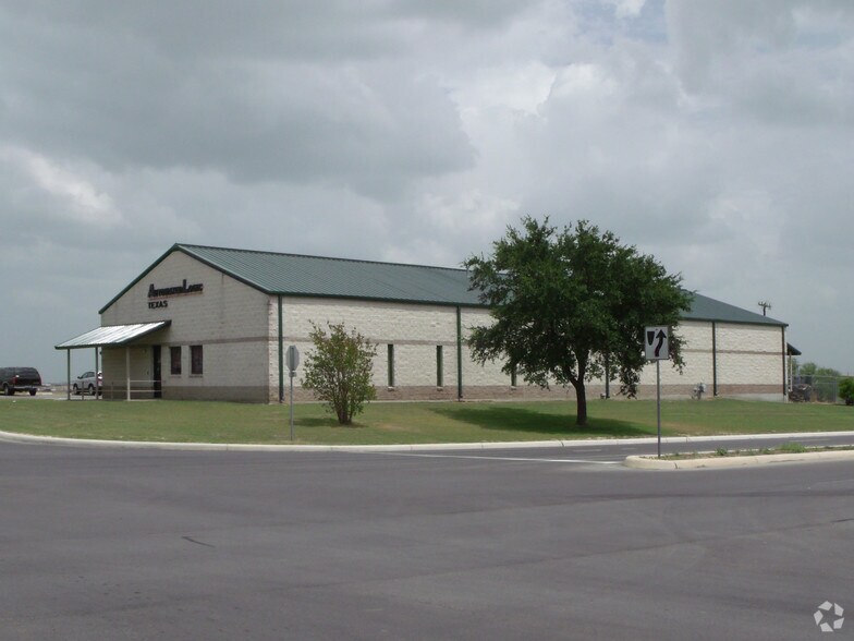 848 W Byrd Blvd, Universal City, TX for sale - Primary Photo - Image 1 of 1