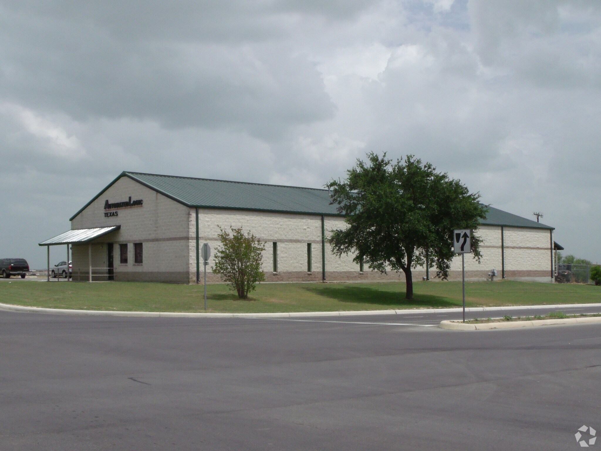 848 W Byrd Blvd, Universal City, TX for sale Primary Photo- Image 1 of 1