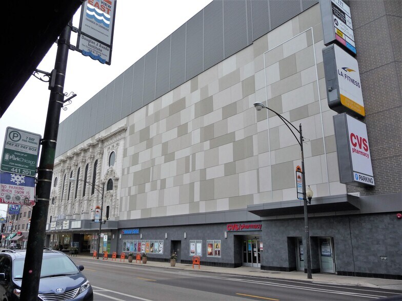 2828 N Clark St, Chicago, IL for lease - Building Photo - Image 3 of 21