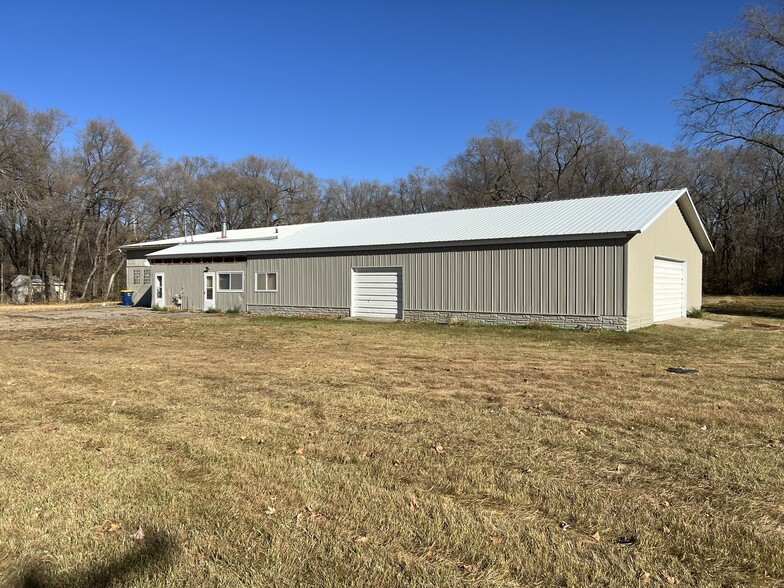 2211 2nd Ave NW, Faribault, MN for lease - Building Photo - Image 1 of 8