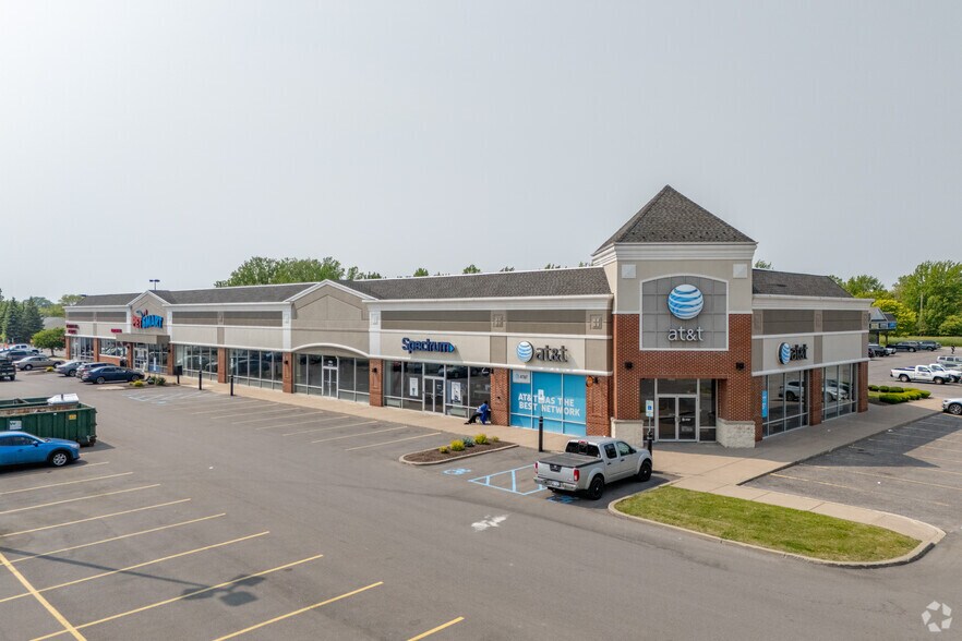 5722-5724 S Transit Rd, Lockport, NY for sale - Primary Photo - Image 1 of 1