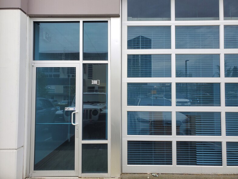 6638 152A St, Surrey, BC for lease - Building Photo - Image 3 of 9