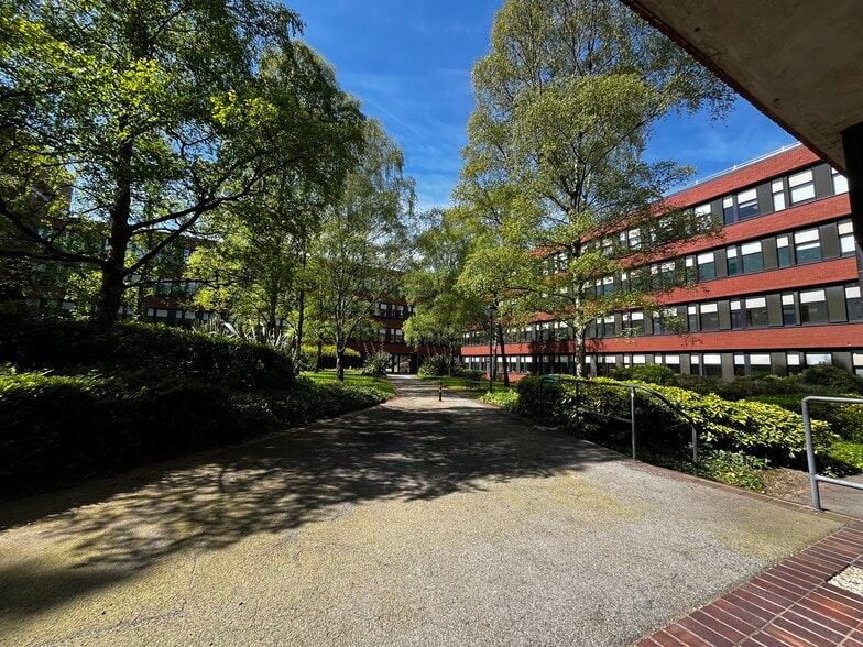 Redcar, Redcar for lease - Building Photo - Image 1 of 14