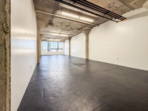 623 E 9th St, Los Angeles, CA for lease Interior Photo- Image 2 of 3