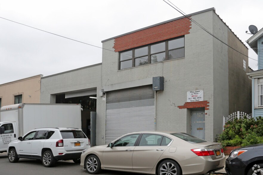 3136 58th St, Woodside, NY for sale - Primary Photo - Image 1 of 1