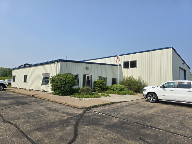855 Industrial Dr, Mondovi, WI for lease - Primary Photo - Image 1 of 56