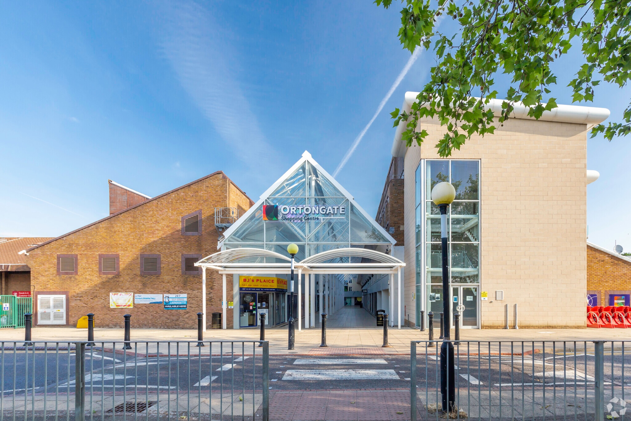 Ortongate Shopping Centre, Peterborough for sale Primary Photo- Image 1 of 1