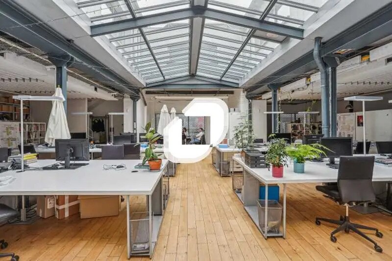 Office in Montreuil for sale Interior Photo- Image 1 of 7