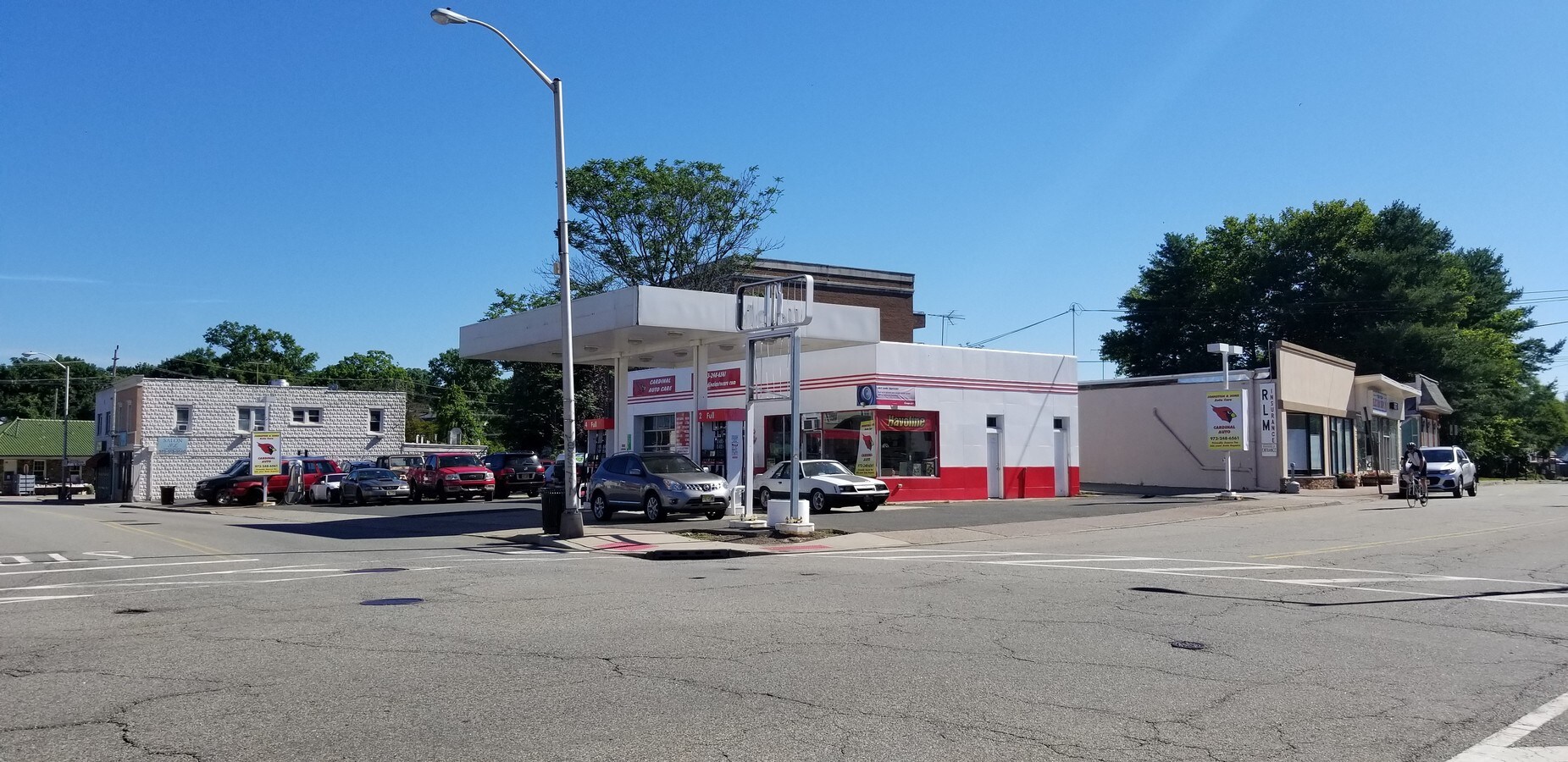 11 Lakeside Ave, Pompton Lakes, NJ 07442