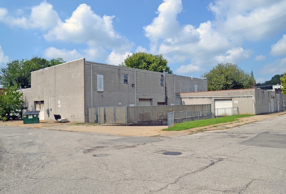 27 N 12th St, Belleville, Il 62220 - Industrial For Lease 