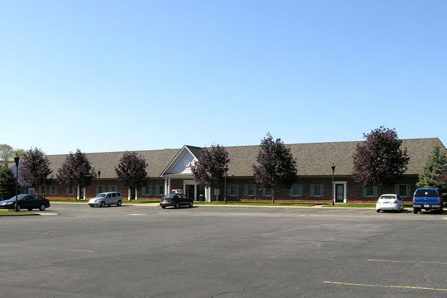 9401 General Dr, Plymouth, MI for lease - Building Photo - Image 1 of 4