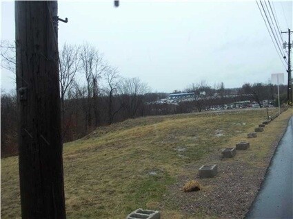 700 Flaugherty Run Rd, Coraopolis, PA for sale - Primary Photo - Image 1 of 1