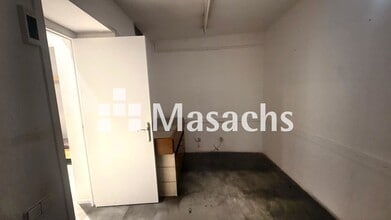 Retail in Terrassa, Barcelona for lease Interior Photo- Image 2 of 3