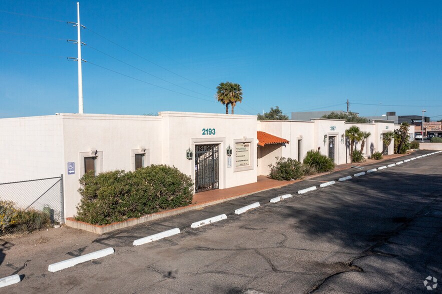 21932201 N Camino Principal, Tucson, AZ 85715