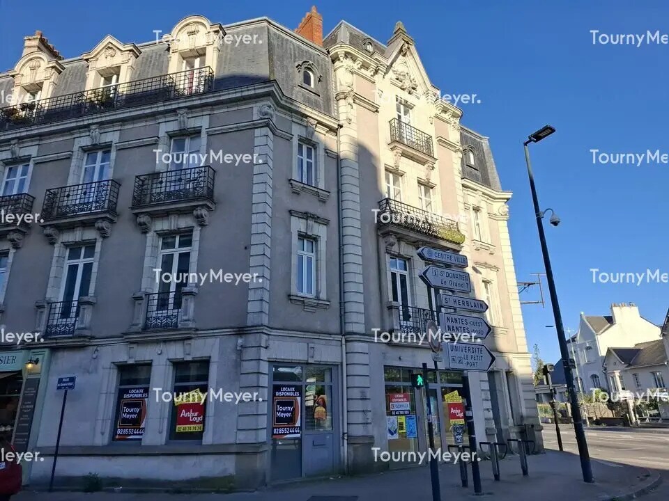 Office in Nantes for sale Building Photo- Image 1 of 7