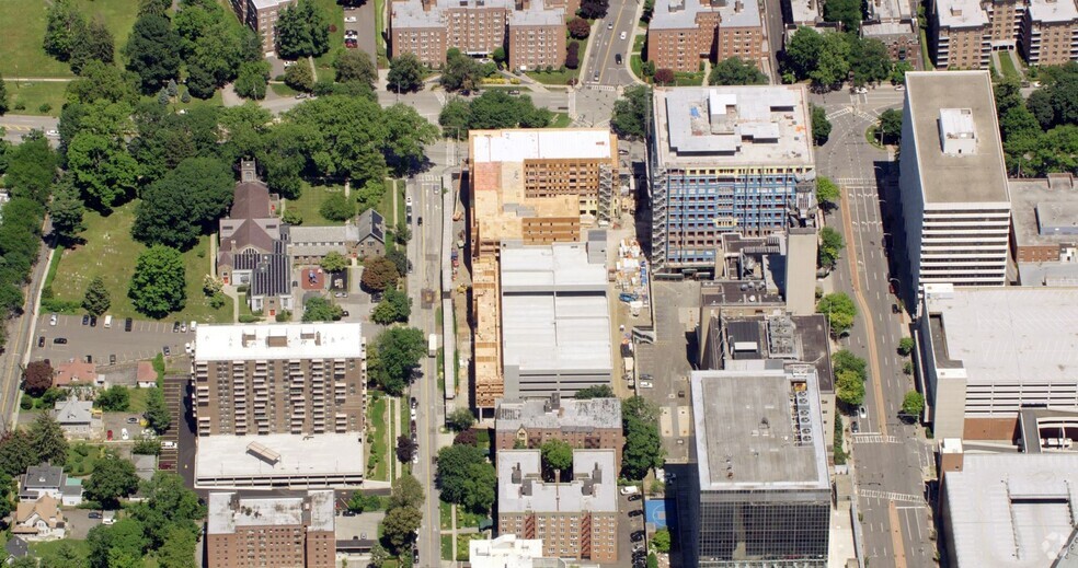 440 Hamilton Ave, White Plains, NY for lease - Aerial - Image 2 of 32