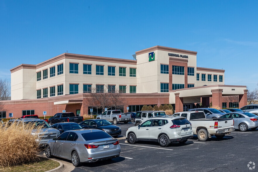 2900 Medical Center Pky, Bentonville, AR for lease - Primary Photo - Image 2 of 5