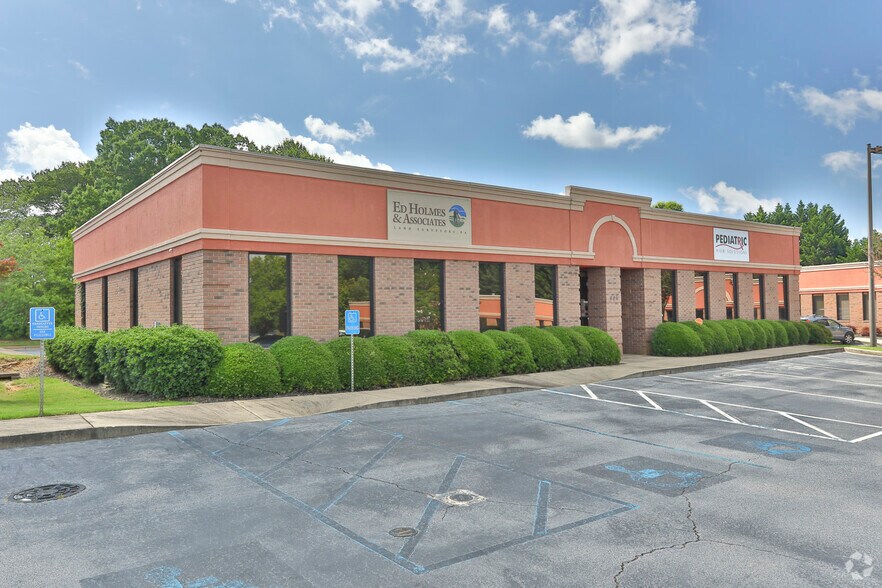 496 Garlington Rd, Greenville, SC for lease - Primary Photo - Image 1 of 4