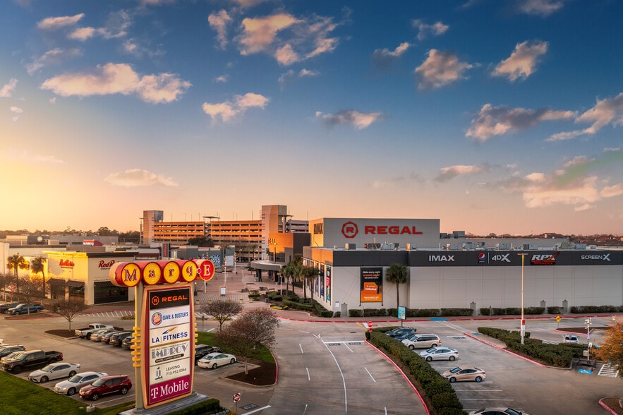 7600-7680 Katy Fwy, Houston, TX for lease - Building Photo - Image 1 of 9