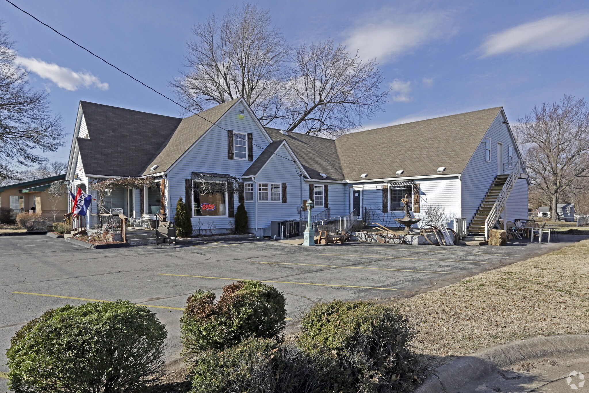 1029 W Walnut St, Rogers, AR for sale Primary Photo- Image 1 of 1