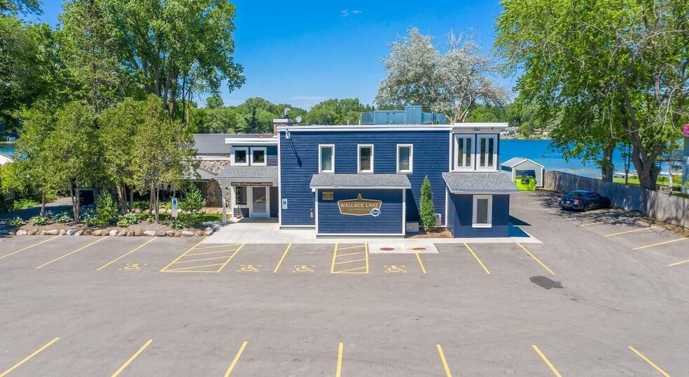 2472 Wallace Lake Rd, West Bend, WI 53090