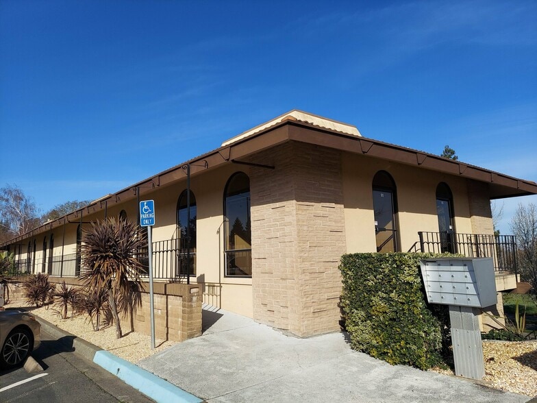 7064 Corline Ct, Sebastopol, CA for lease - Building Photo - Image 3 of 13