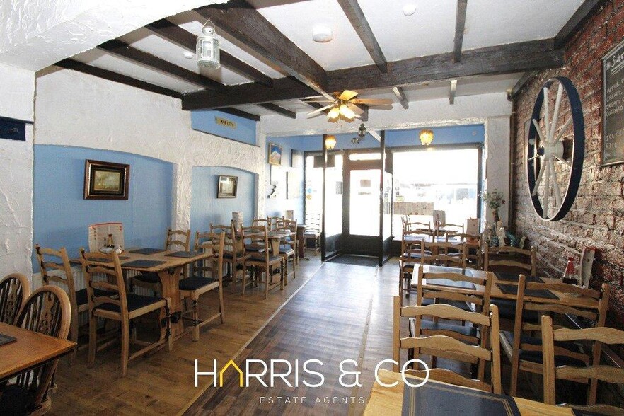 17 Poulton St, Fleetwood for lease - Building Photo - Image 3 of 26