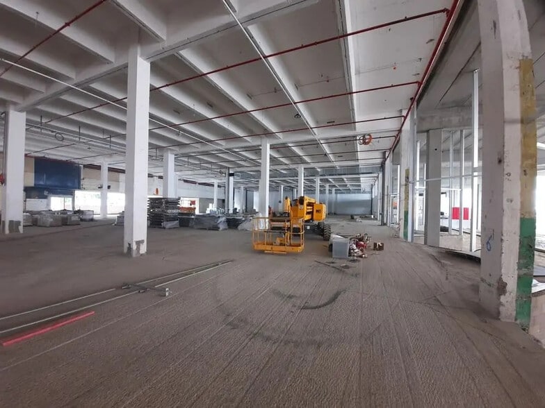 Industrial in Gennevilliers for lease - Construction Photo - Image 2 of 6