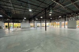 1330 Kemper Meadow Dr, Cincinnati, OH for sale Interior Photo- Image 2 of 5