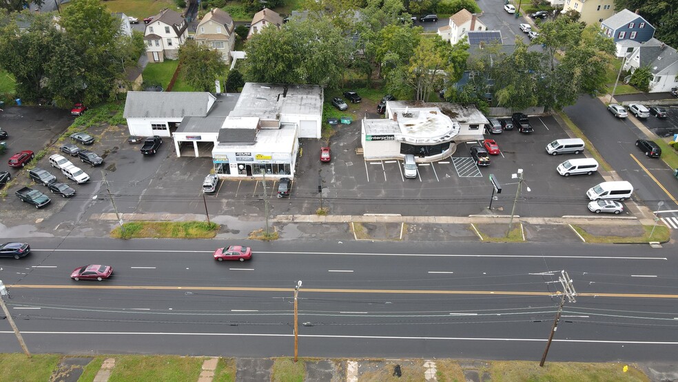 1586 Dixwell Ave, Hamden, CT for sale - Primary Photo - Image 1 of 1