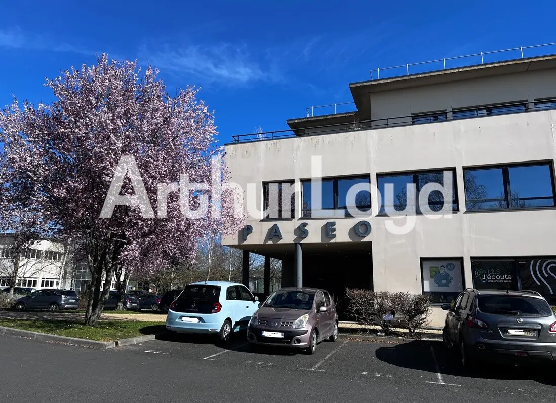 Office in Caen for lease Building Photo- Image 1 of 5