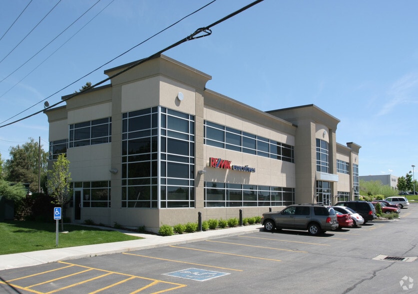 5202 S Freeway Park Dr, Riverdale, UT for lease - Building Photo - Image 3 of 3