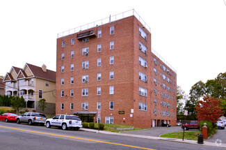 More details for 126 Franklin Ave, New Rochelle, NY - Multifamily for Sale