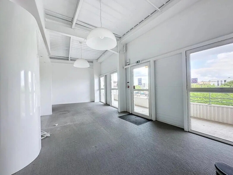 4 Avenue André-Marie Ampère, Colomiers for sale - Building Photo - Image 2 of 10