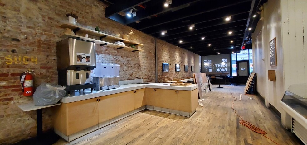 17 E 17th St, New York, NY for lease - Interior Photo - Image 2 of 14