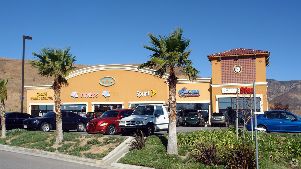 5250 University Pky, San Bernardino, CA for lease - Primary Photo - Image 3 of 4