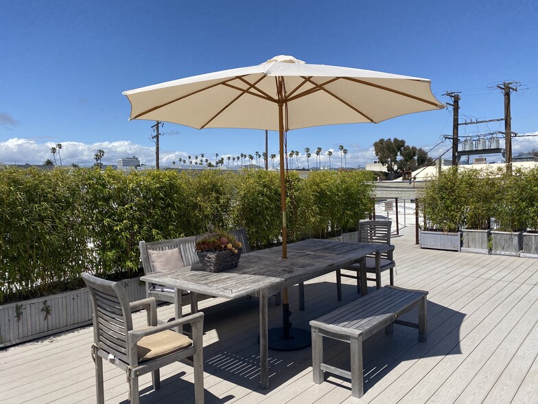 1639 11th St, Santa Monica, CA for lease - Building Photo - Image 2 of 26