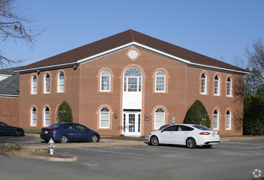 1527 Huguenot Rd, Richmond, VA for sale - Primary Photo - Image 1 of 1