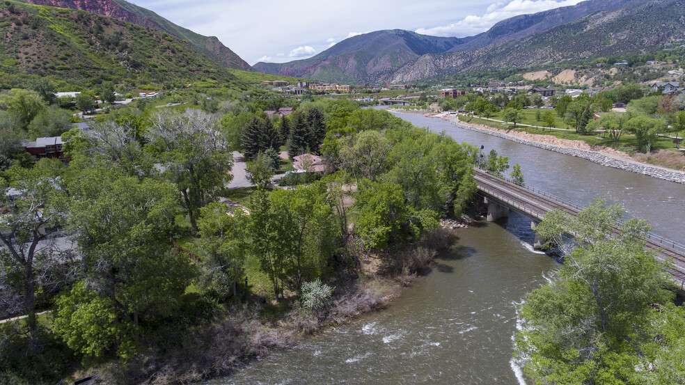 602 Cowdin Dr, Glenwood Springs, CO for sale - Building Photo - Image 3 of 4