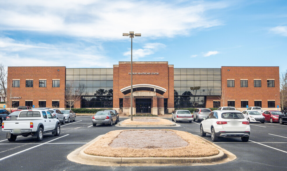 1810 Stadium Dr, Phenix City, AL for lease - Building Photo - Image 1 of 10