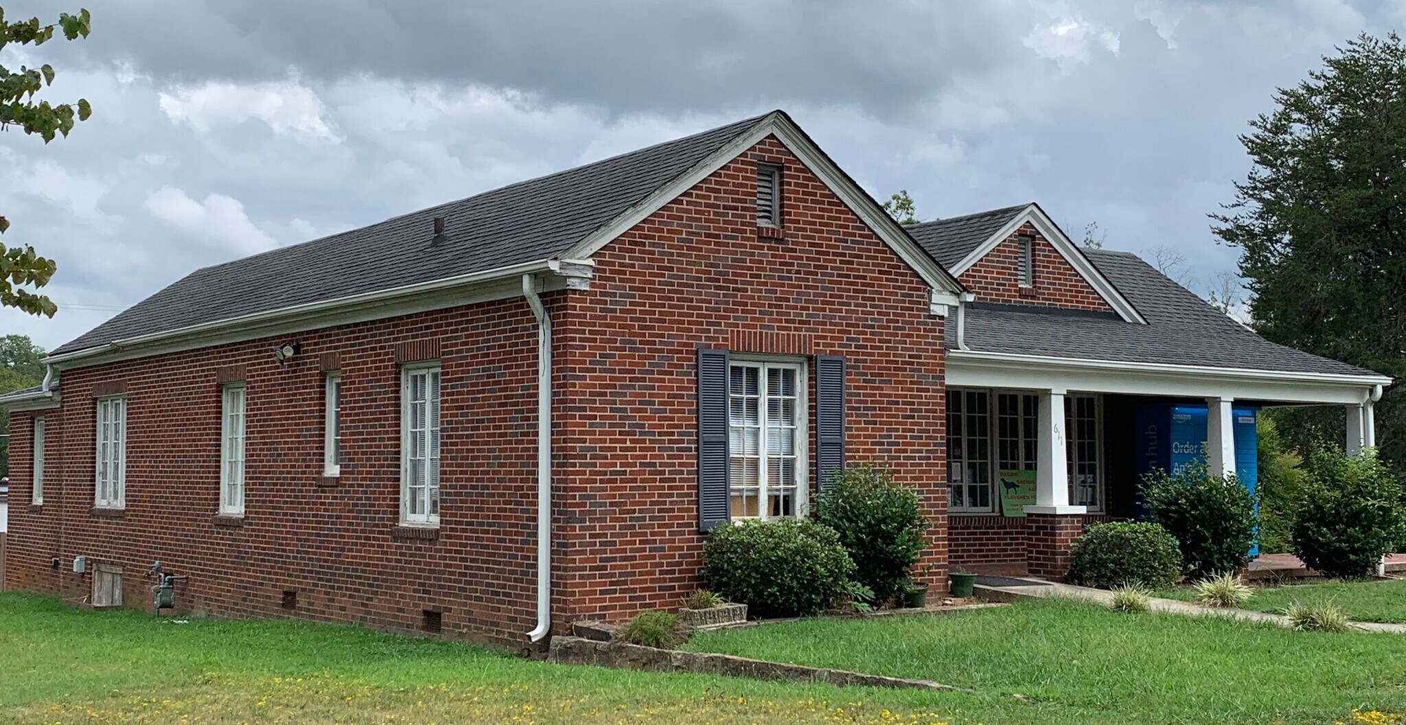 611 E Rutherford St, Landrum, SC for sale Primary Photo- Image 1 of 1