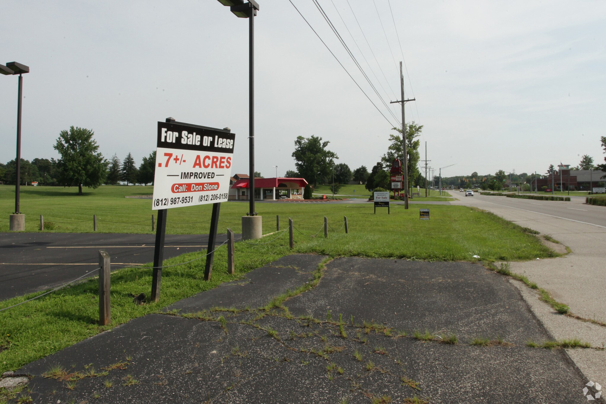 2015 E 10th St, Jeffersonville, IN for sale Primary Photo- Image 1 of 1