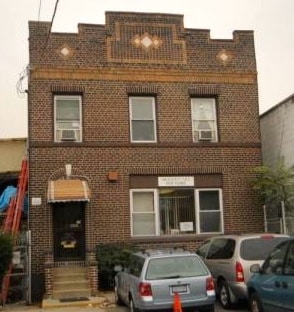 18-64 41st St, Astoria, NY for sale - Primary Photo - Image 2 of 3