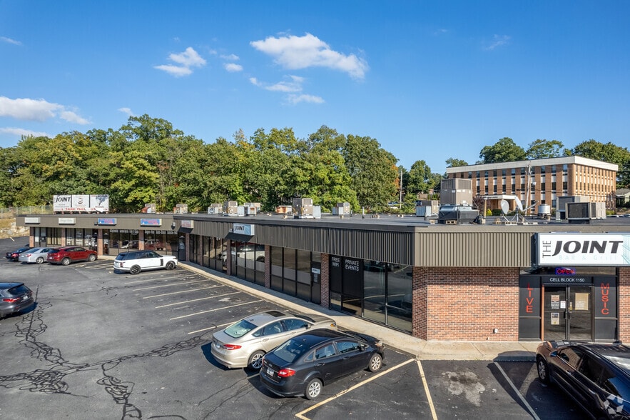 1150 Oaklawn Ave, Cranston, RI 02920